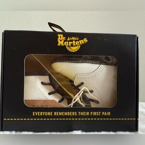 Dr. Martens (White) Air Wair “Infant” 1460 Crib. Brand New.. Sz 2